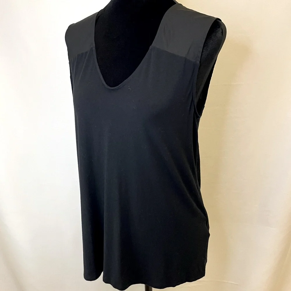 Banana Republic Black Blouse - Picture 1 of 11